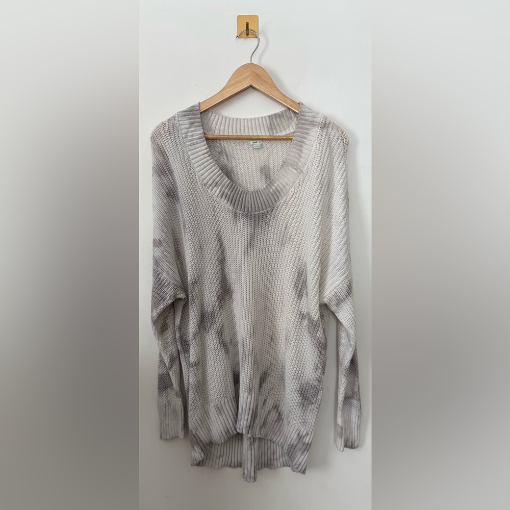 Small Aerie Gray White Tie Dye Oversized Knit Sweater